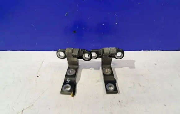 Volvo S90, V90 Front door upper hinge 31442032
