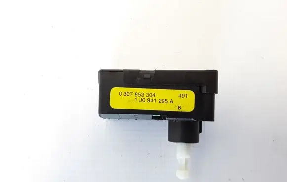 Audi A4 S4 B7 8E 8H Headlight level adjustment motor 1J0941295A