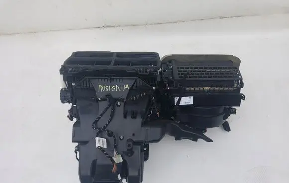 Opel Insignia A Interior heater climate box assembly 13345110