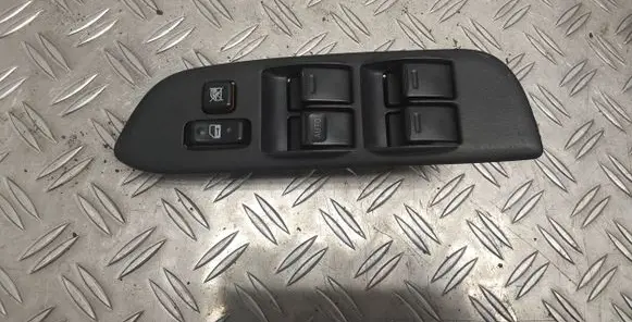 Toyota RAV 4 (XA20) Electric window control switch 8482042180