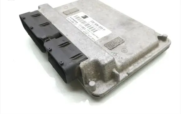 Seat Ibiza III (6L) Engine control unit/module 03E906033P 5WP44304