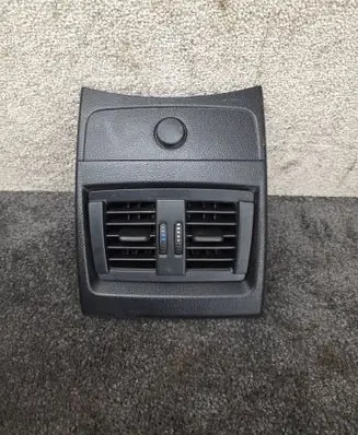 BMW 1 F20 F21 Rear air vent grill 9207330 16828110 08191001