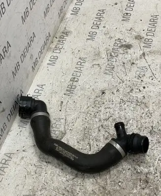 Mercedes-Benz E W213 Engine coolant pipe/hose A2135014100