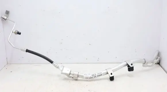 BMW X5 G05 Air conditioning (A/C) pipe/hose 9496579
