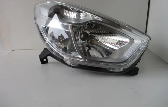 Dacia Dokker Headlight/headlamp 260102414R