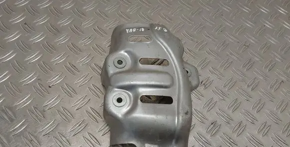 Toyota Yaris Exhaust heat shield