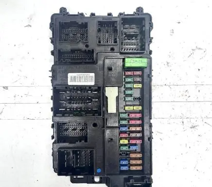 Ford Fusion II Fuse module DG9T14B476B