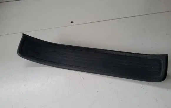 Honda CR-V Rear sill trim cover 84212T0AA0120