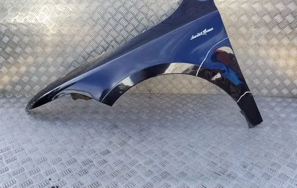 Skoda Superb B6 (3T) Fender