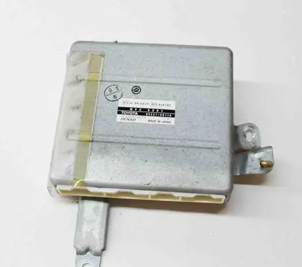 Lexus LS 430 Central body control module 1233004291 E13020187