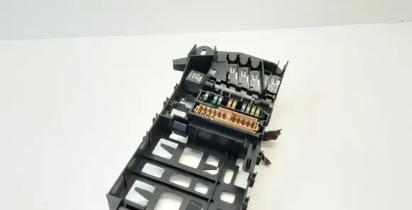 Audi A6 S6 C6 4F Fuse module 4F0971845 4F0971845A