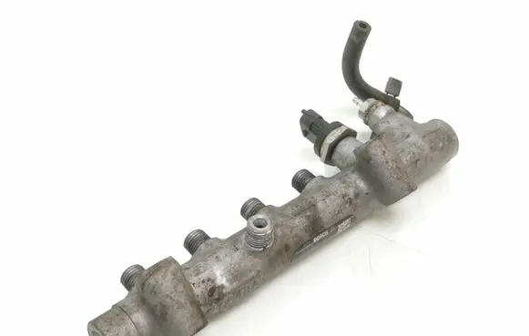 Opel Astra H Fuel main line pipe 003301L3 0445214094 0281002767