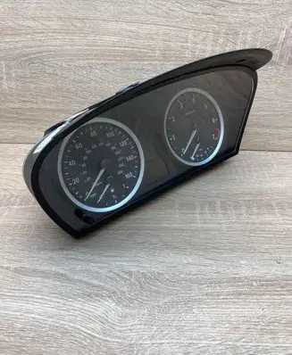 BMW 5 E60 E61 Speedometer (instrument cluster) 6937611 110080213 093