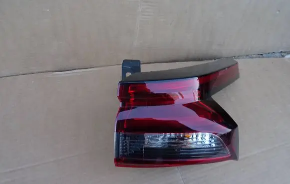 Nissan Qashqai J12 Rear/tail lights