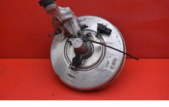 Jaguar XJ X308 Brake booster 9841624580