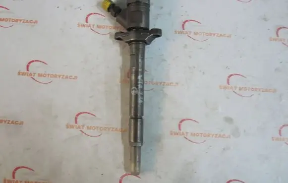 Peugeot 308 SW Fuel injector 0445110353