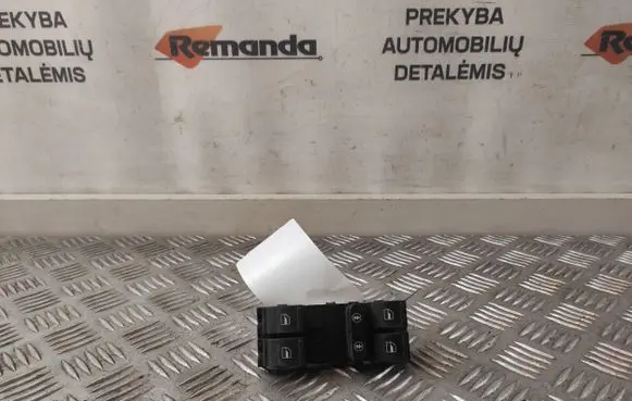 Volkswagen Touareg I Electric window control switch 7L6959857E