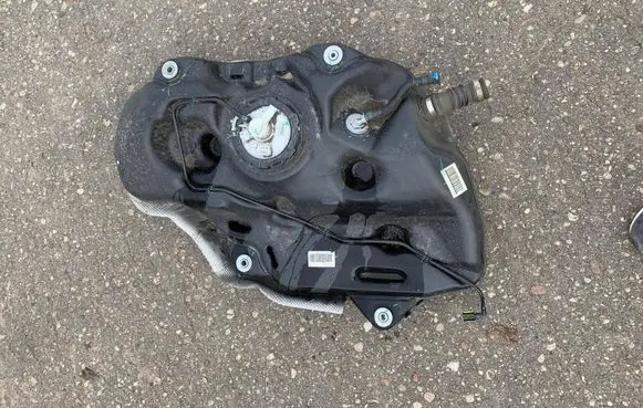Toyota C-HR I Fuel tank 77020F4010 77001F4010 5592RRR