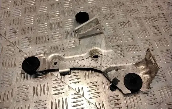 Volvo S80 Air filter cleaner box bracket assembly 9142978 9885