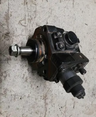 Hyundai i40 Fuel injection high pressure pump 0445010206 331002A420 0928400750