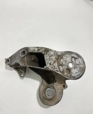Audi A6 S6 C6 4F Engine mounting bracket 4F0199351S