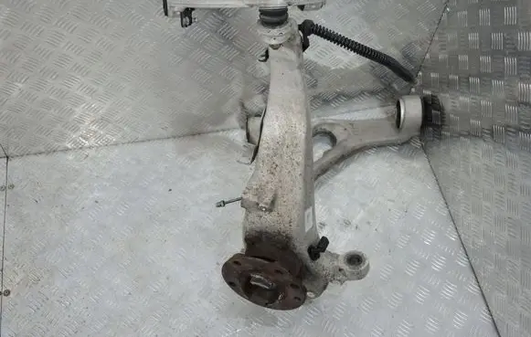 Porsche Cayenne (92A) Stub axle 7P0457245A