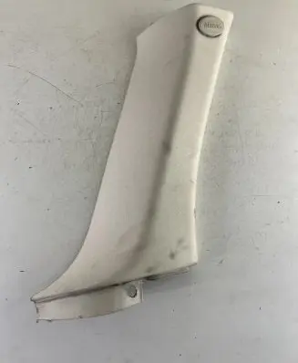 Land Rover Range Rover Sport L320 (C) pillar trim 63124010201
