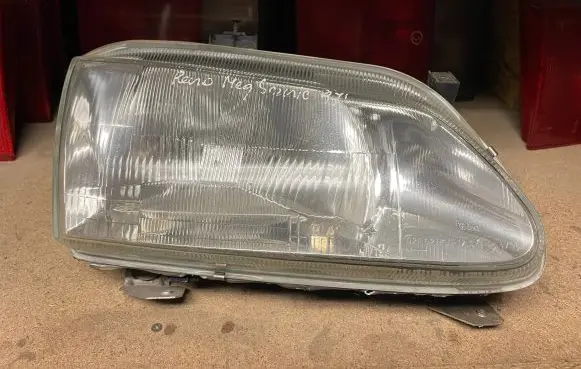Renault Megane I Headlight/headlamp