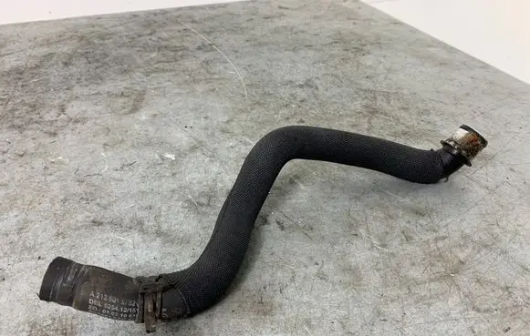 Mercedes-Benz E W212 Engine coolant pipe/hose A2125015782