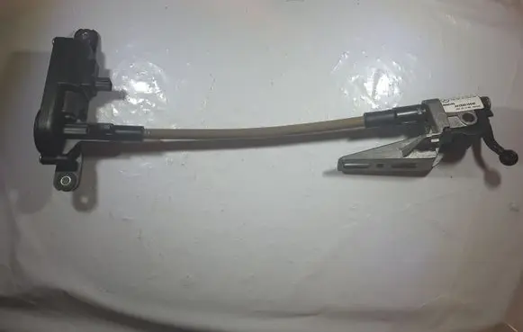 Mercedes-Benz GL X164 Vent window/glass motor A1646700504 A2518200342