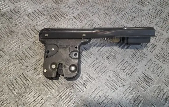Audi TT Mk1 Tailgate/trunk/boot lock/catch/latch 8N0827505E