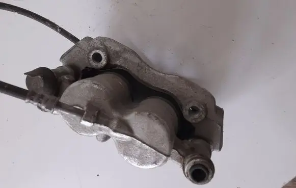 Mercedes-Benz Vito Viano W447 Front brake caliper