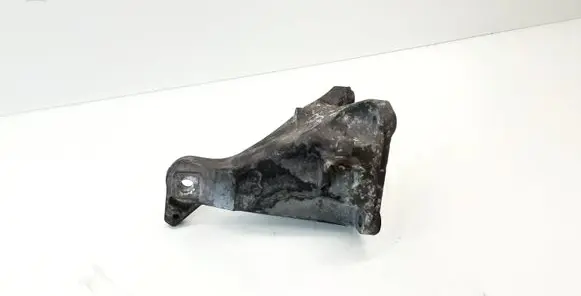BMW 1 E81 E87 Engine mounting bracket 6781916 22116781916
