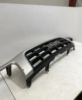 Opel Frontera B Front bumper upper radiator grill 89714451200 07059827