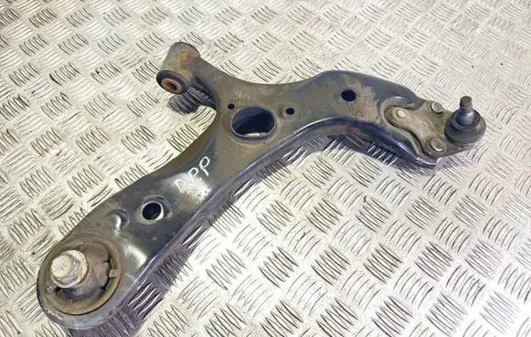 Toyota Auris E180 Front lower control arm/wishbone