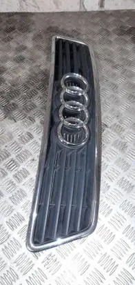 Audi A6 S6 C5 4B Front grill 4B0853651A