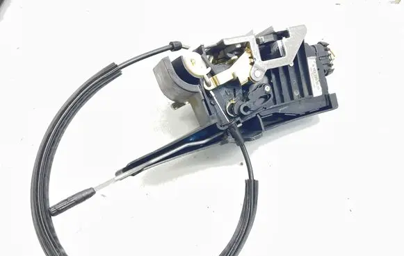 Mercedes-Benz ML W163 Front door lock A1637203035