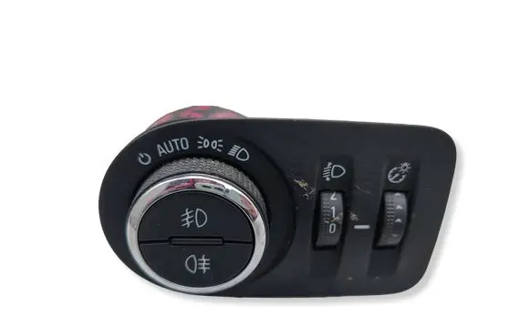Opel Corsa E Light switch 13470446