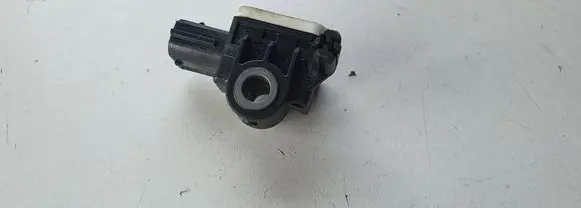 Nissan Leaf I (ZE0) Airbag deployment crash/impact sensor