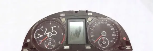 Volkswagen PASSAT B6 Speedometer (instrument cluster) 3C0920872