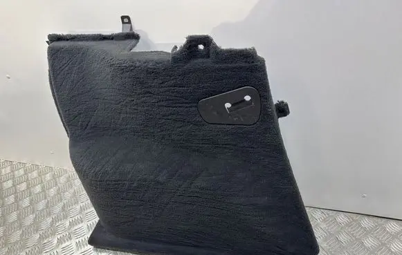 Trunk/boot lower side trim panel