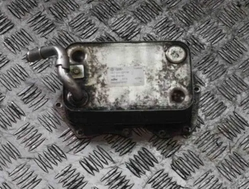 Audi Q7 4L Engine oil radiator 057117021M