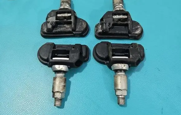 Mercedes-Benz A W176 Tire pressure sensor 2013DJ5531 IMPRK1521598