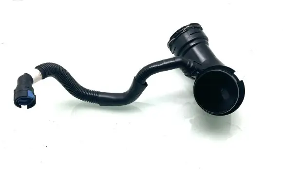 Ford Focus Breather/breather pipe/hose H6BG6758AA