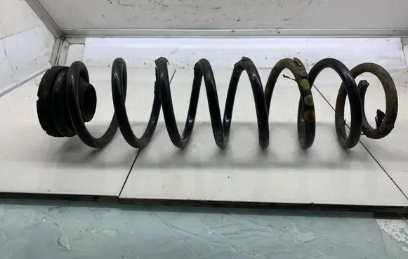 Skoda Fabia Mk2 (5J) Rear coil spring