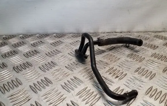 Coolant pipe/hose