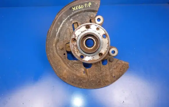 Volvo XC60 Front wheel hub spindle knuckle 