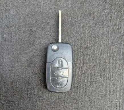 Audi A6 S6 C5 4B Ignition key/card 4D0837231A