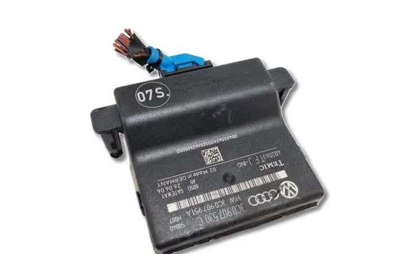 Volkswagen PASSAT B6 Gateway control module 3C0907951A 3C0907530C