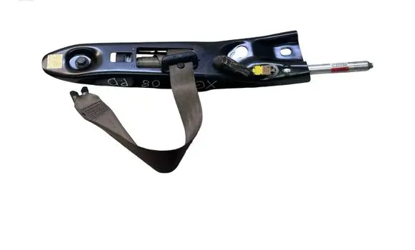 Volvo XC90 Front seatbelt 684182